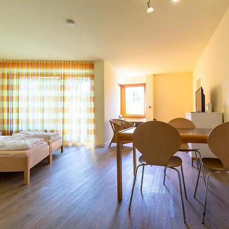 Ferienwohnpark Ein-zimmer-apartment 53 03 * Immenstaad am Bodensee